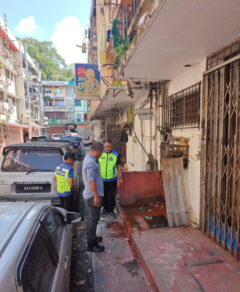 Ops Bangunan Bersih Pusat Bandar: DBKK keluarkan notis dan kompaun