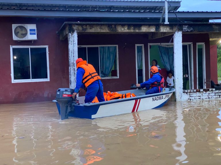 Sook, Sipitang dan Beaufort diisytihar kawasan bencana banjir