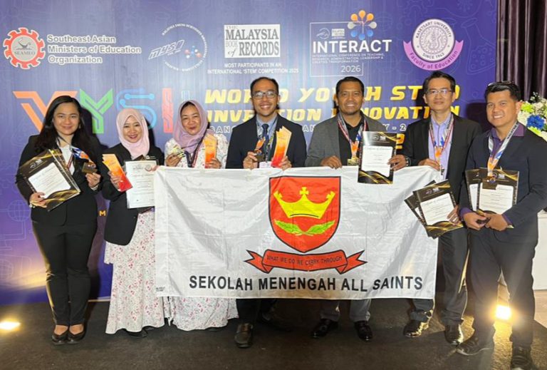 Guru SM All Saints cemerlang di pentas antarabangsa di Bangkok
