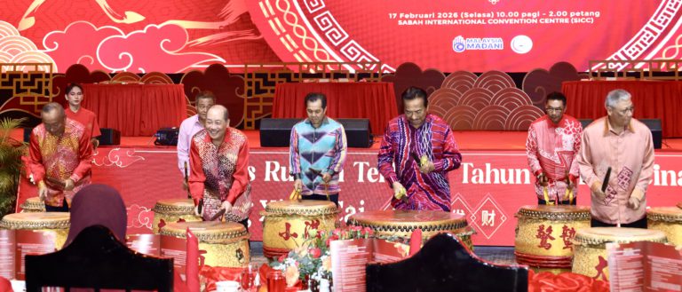 Lebih 10,000 hadiri Rumah Terbuka Tahun Baharu Cina Kerajaan Negeri