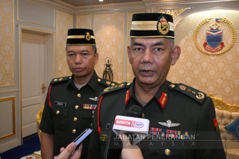 2,500 peserta sertai Istiadat Perbarisan Sempena Ulang Tahun ke-75 TYT