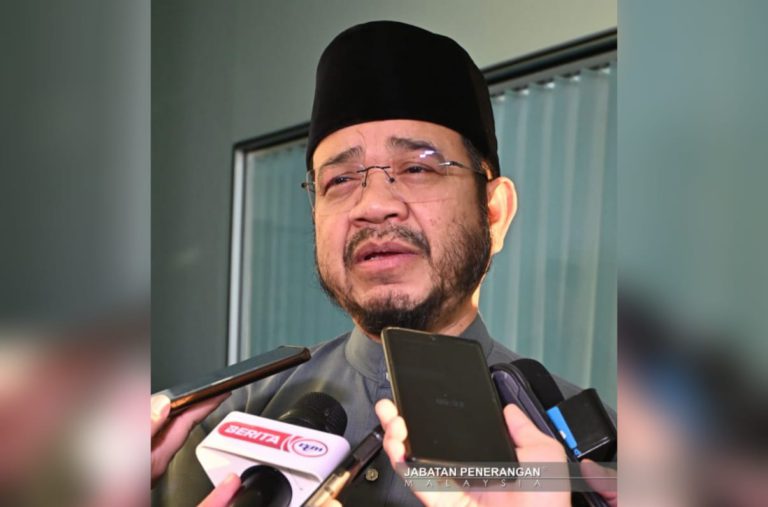 Penggunaan peralatan moden bantu ketepatan cerapan hilal Syawal