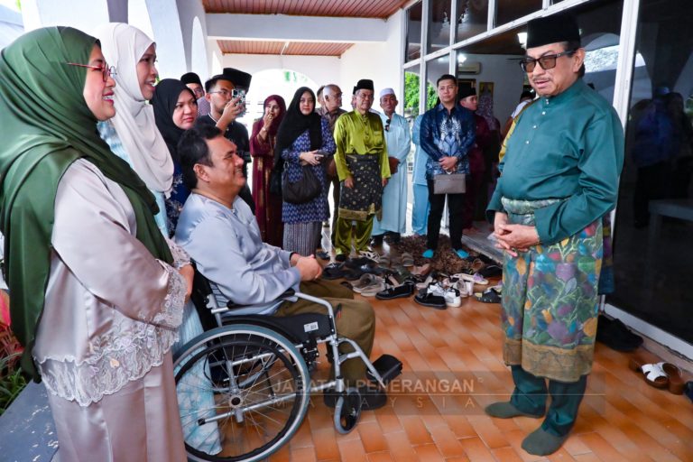 Tun Musa rai pemimpin setempat, keluarga terdekat sempena Aidilfitri