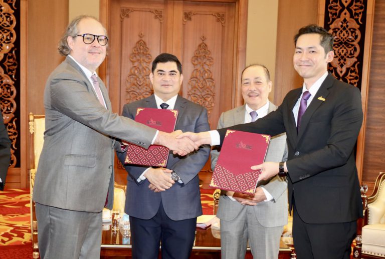 Hajiji saksi pertukaran MoU SOGDC-EA Gibson