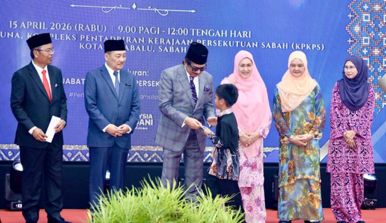 Hajiji hadiri Majlis Perjumpaan Ketua-Ketua Jabatan Persekutuan Bersama TYT Sabah