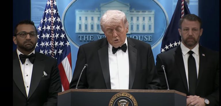 Ini Reaksi Trump Selepas Insiden Tembakan Di Majlis Yang Dihadirinya