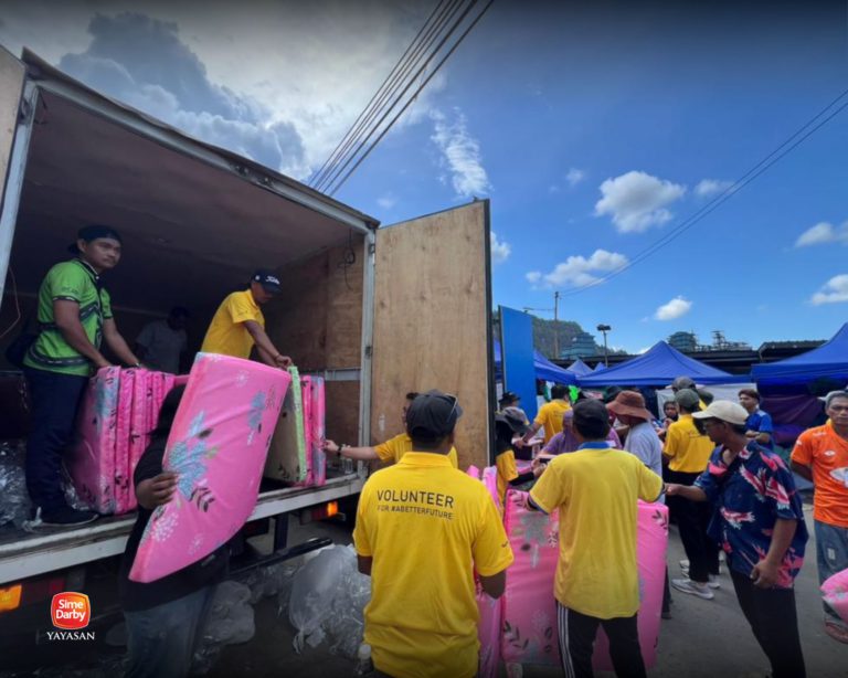 Yayasan Sime Darby Hulur Bantuan Kepada Mangsa Kebakaran Di Sandakan
