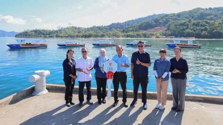 UMS peroleh lima bot baharu rancakkan penyelidikan marin