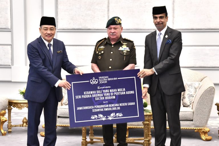 Agong kurnia sumbangan RM500,000 kepada mangsa kebakaran Kudat dan Sandakan