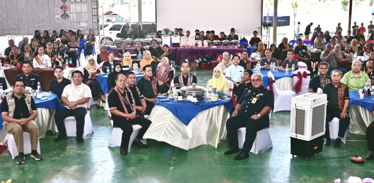 Penternak khinzir kecil bakal terima bantuan makanan ternakan