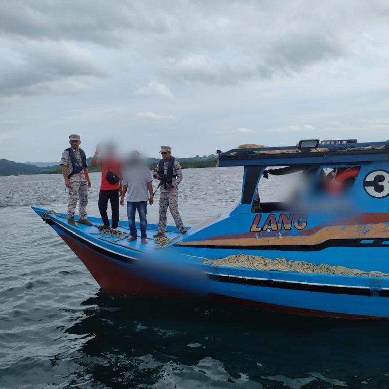 Maritim Malaysia tahan vesel, pam bot di perairan Kunak