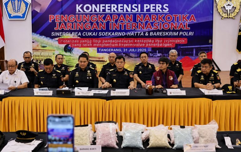 Juruterbang Ditahan Disyaki Seludup 25kg Dadah Ke Indonesia
