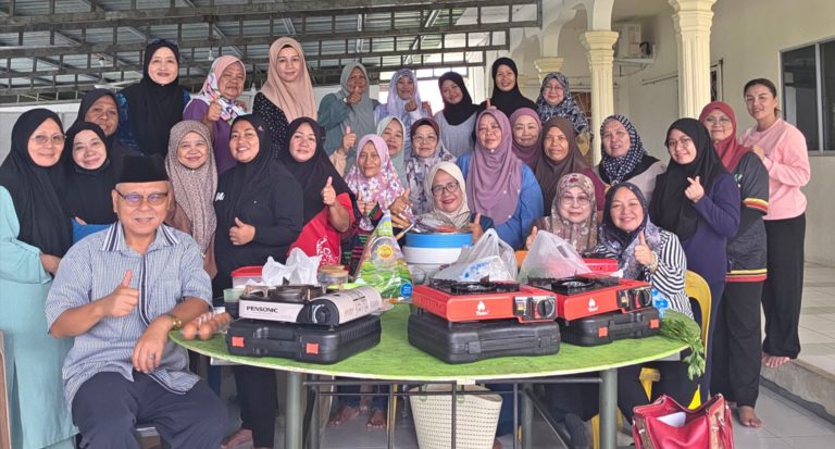 Masjid Nur Hidayah perkasa komuniti menerusi kursus pembuatan meatball halal