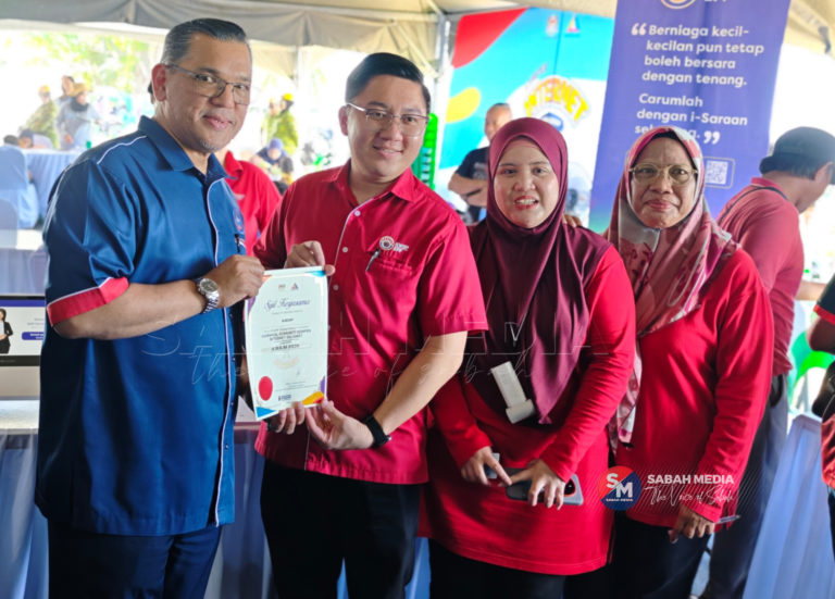 Komuniti setempat diminta jadi wira Internet selamat – Nizam