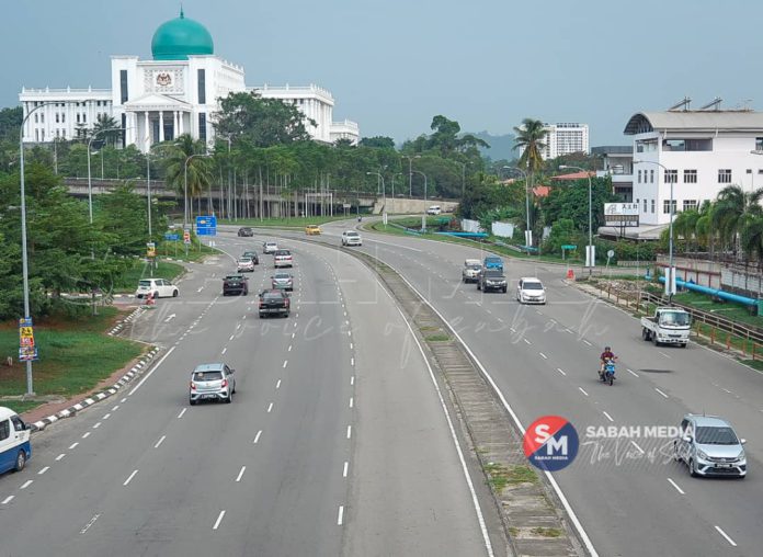 MAHKAMAH KK JALAN RAYA KERETA