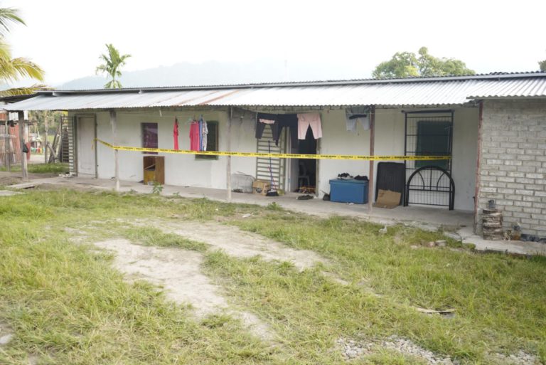 Ibu maut dipercayai ditikam anak kandung